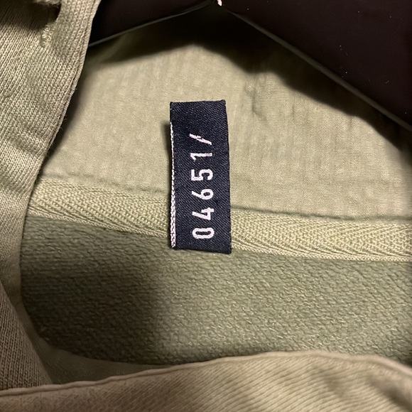 Men’s A Trip In A Bag Hoodie Green Insulated Hood Size Medium - Picture 5 of 5